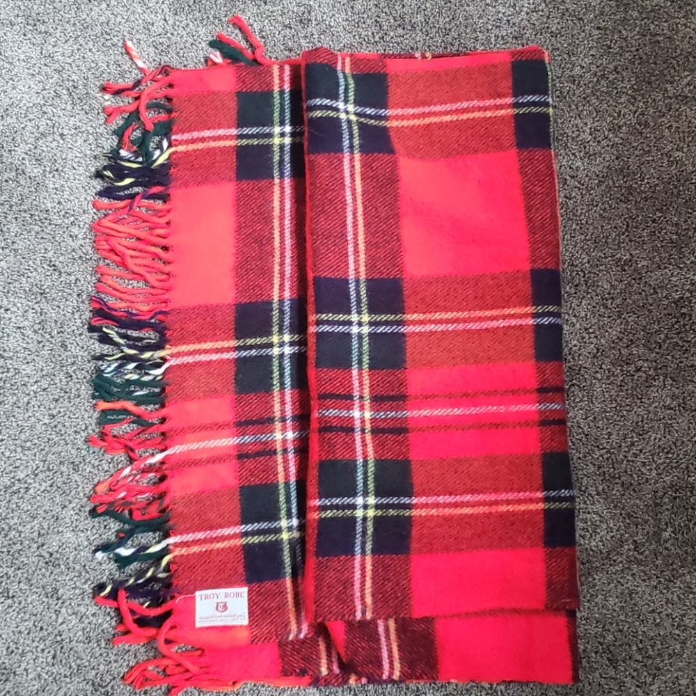 Vintage Troy Robe throw blanket